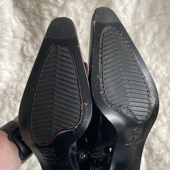 Gorgeous boots - Picture 8 of 9